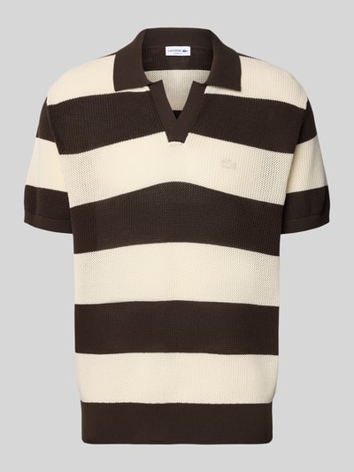 Produktfoto, Regular Fit Poloshirt aus reiner Baumwolle von Lacoste, Two Tone Optik in Dunkelbraun und Beige, gestricktes Material, Polokragen, kurzer Arm, Label Patch, Vorderansicht.