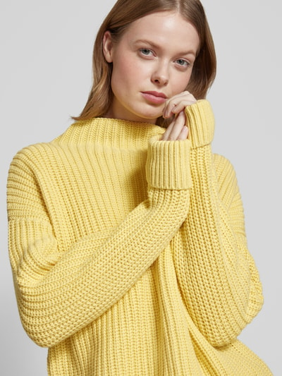 Selected Femme Sweter z dzianiny ze stójką model ‘SELMA’ Żółty 3