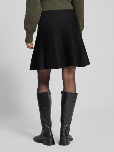 Apricot Minirock aus Viskose-Mix mit elastischem Bund Black 5