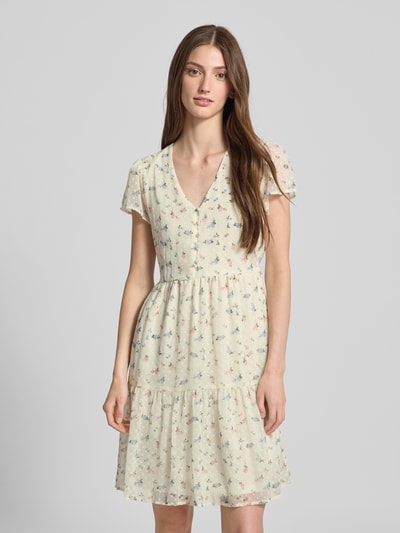 Only Getailleerde chiffon jurk met dobbystructuur, model 'AIDA ELISA' Wit - 4