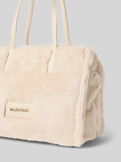 VALENTINO BAGS Torba shopper z imitacji futra z detalem z logo model ‘SPECIAL FADIA’ Écru 2