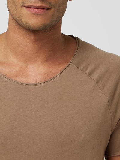 REVIEW T-Shirt mit Rundhalsausschnitt Taupe 3