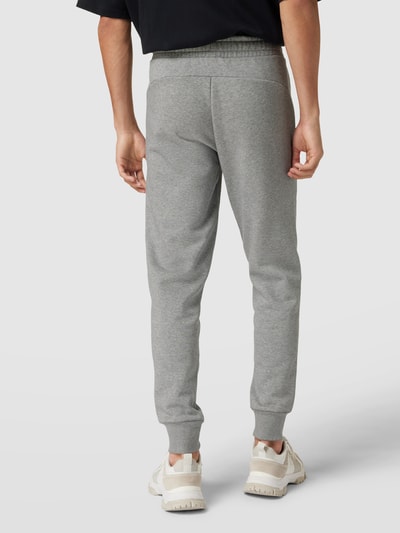 PUMA PERFORMANCE Sweatpants mit Label-Print Mittelgrau 5