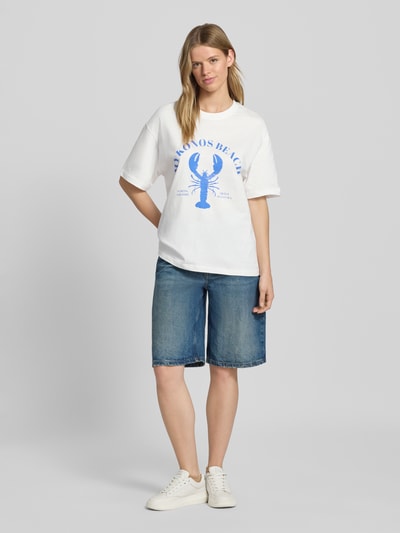 Gina Tricot Oversized T-Shirt mit Motiv-Print und Rundhalsausschnitt Ecru 1