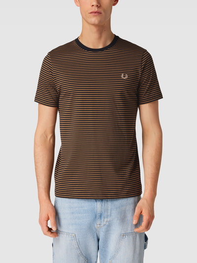 Fred Perry T-Shirt mit Streifenmuster Modell 'Fine Stripe' Beige 4