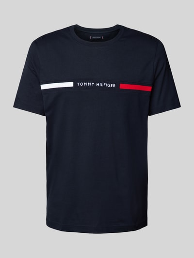 Tommy Hilfiger T-shirt o kroju regular fit z wyhaftowanym logo Granatowy 1