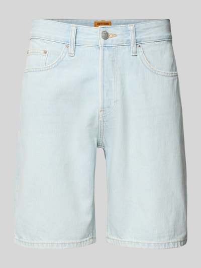 Produktfoto, Regular Fit Jeansshorts aus reiner Baumwolle Modell 'EDGE' von Only & Sons, hellblauer Denim mit Label Patch und Gürtelschlaufen, Knopfverschluss, Twill-Struktur, Vorderansicht.