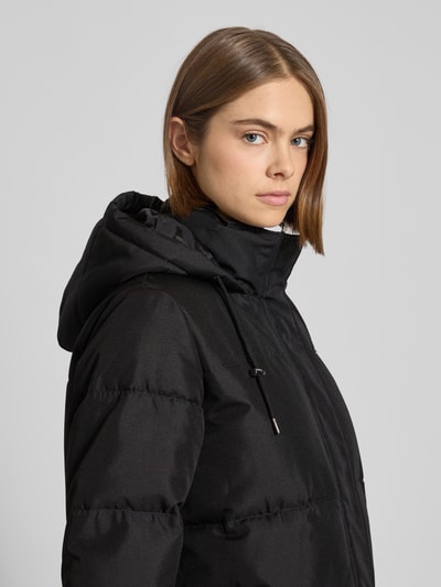 ONLY Płaszcz pikowany o kroju comfort fit z drobną fakturą model ‘IRENE’ Czarny 3