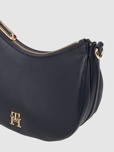 Tommy Hilfiger Crossbody Bag in Leder-Optik Marine 2