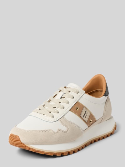 Produktfoto, Sneaker mit Label-Detail Modell 'MILLEN' von Blauer USA, Leder-Mix in Beige und Weiß, abgerundete Spitze, strukturierte Sohle, Schnürverschluss, Absatzhöhe 4 cm, Schafthöhe 9 cm, Schaftweite 9 cm