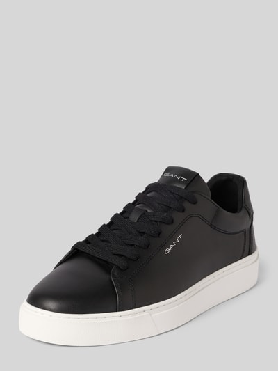 Productfoto, Sneaker uit echt leer model 'Julien' van Gant, afgeronde fit, geprofileerde zool, logoprint, vetersluiting, zwart-wit.