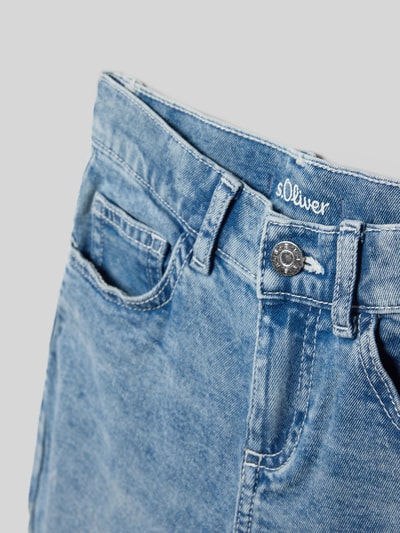 Produktfoto, Regular Fit Jeansshorts aus Baumwoll-Mix von s.Oliver RED LABEL in hellblauer Denim-Optik, Twill-Struktur, 5-Pocket-Design