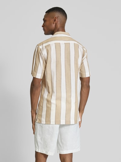 Lindbergh Relaxed fit vrijetijdsoverhemd met labeldetail en platte kraag Zand - 5