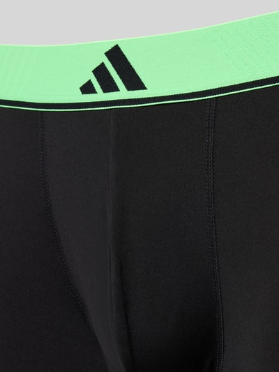 adidas Sportswear Obcisłe bokserki o kroju slim fit z wyhaftowanym logo model ‘Active’ w zestawie 3 szt. Czarny 2