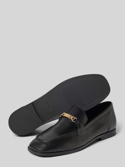 Productfoto, zwarte Loafers uit leer model 'Gimble' van Gimble met afgeronde punt, comfortmodel, labelapplicatie, hakhoogte 2 cm, schachthoogte 6 cm, schachtbreedte 9 cm