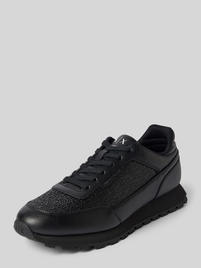 Produktfoto, Sneaker mit Logo-Muster und profilierter Sohle von Armani Exchange in Schwarz, abgerundete Spitze, Schnürung, Modell 'DROP MINI-TUMBLED', Absatzhöhe 3 cm, Schafthöhe 9 cm, Schaftweite 8 cm, Herren Sneaker