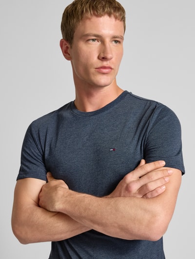 Tommy Jeans Regular Fit T-Shirt aus Baumwoll-Mix Marine Melange 3