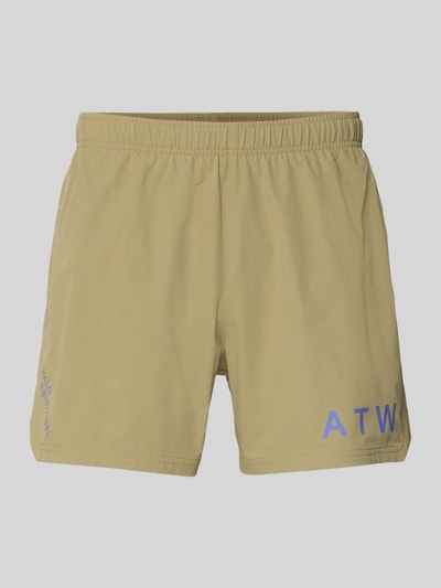 Produktfoto, Shorts mit elastischem Bund und Label-Print von HALO in Beige, Material-Mix mit Stretch-Anteil, Regular-Fit, Label-Print in Blau, Bundweite 39 cm, Innenbeinlänge 13 cm, glatte Textur.