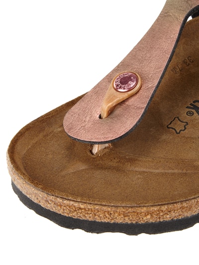 Birkenstock Zehentrenner 'Gizeh' in changierender Optik Kupfer 2