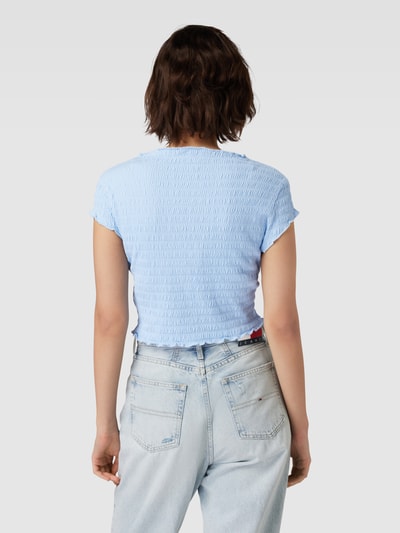 Tommy Jeans Cropped T-Shirt mit Muschelsaum Hellblau 5