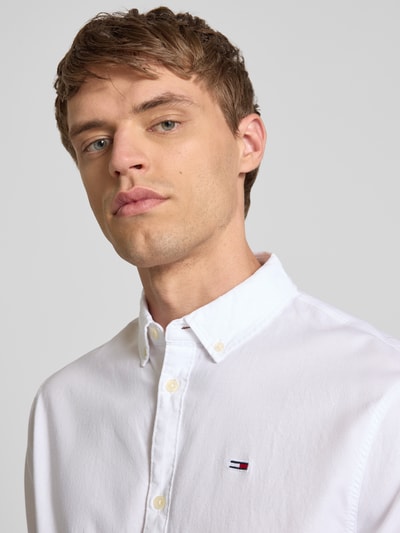 Tommy Jeans Slim Fit Freizeithemd aus Oxford Weiss 3