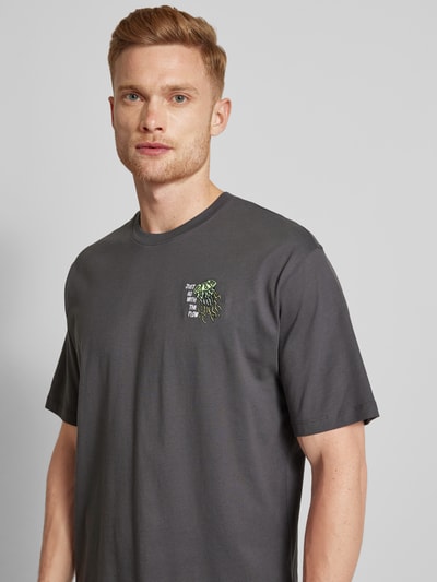 MCNEAL T-Shirt mit Motiv-Print Dunkelgrau 3