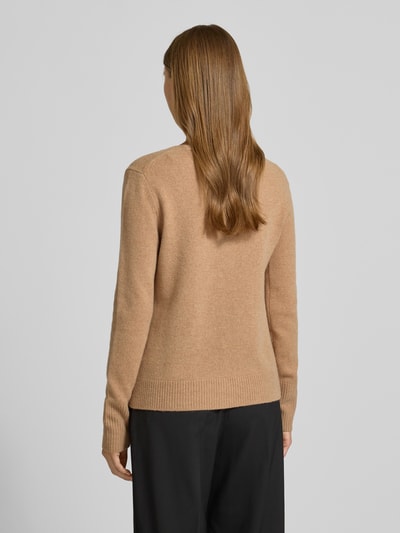 Christian Berg Woman Kardigan z okrągłym dekoltem i zapięciem na guziki Camel 5