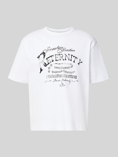 Produktfoto, weißes Relaxed Fit T-Shirt aus reiner Baumwolle mit schwarzem Motiv-Print, Modell 'SOMEWHERE SOMEHOW' von RETERNITY, Rückenlänge 66 cm in Größe M