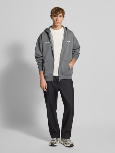 Pegador Oversized Sweatjacke mit Känguru-Tasche Modell 'Peckert' Anthrazit 1