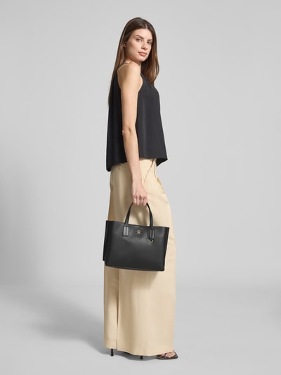 Tommy Hilfiger Tote Bag mit Logo-Applikation aus Metall Black 1