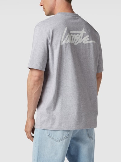 Lacoste Loose Fit T-Shirt mit Logo-Applikation Silber 5