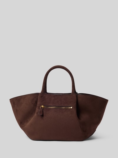 Produktfoto, Tote Bag in Velours-Optik Modell 'ALLEGRA' von GUESS, braune Oberfläche, geteiltes Hauptfach mit Magnetverschluss, schmale Schulterriemen, logo-detail, szerokość w rozmiarze 1: 52 cm, długość w rozmiarze 1: 22 cm, głębokość w rozmiarze 1: 14 cm, długość paska na ramię w rozmiarze 1: 115 cm