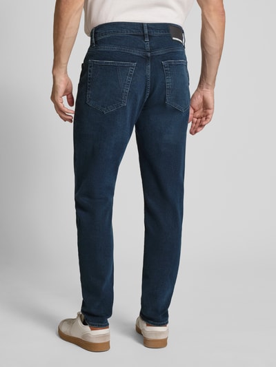 Armedangels Jeansy o kroju tapered fit z mieszanki bawełny i lyocellu model ‘AARJO TARPA’ Ciemnoniebieski 5