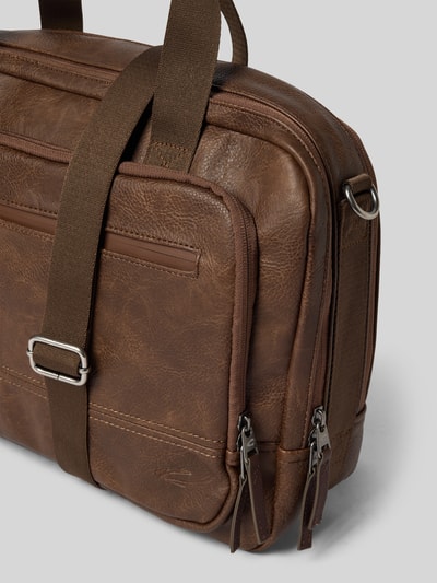 Produktfoto, Laptoptasche mit Tragehenkel und Schulterriemen von camel active, brązowa faktura, Przegródka zewnętrzna, zamki błyskawiczne, Szerokość w rozmiarze 1: 42 cm, Długość w rozmiarze 1: 30 cm, Głębokość w rozmiarze 1: 10 cm, długość paska na ramię w rozmiarze 1: 100 cm