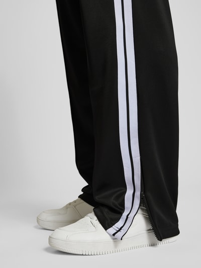 Review X MATW REVIEW X MATW - Regular Fit Trackpants mit Label-Print Black 3