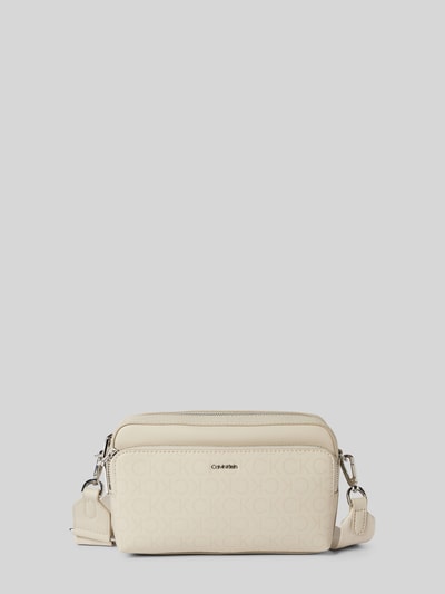 CK Calvin Klein Handtasche mit Label-Print Modell 'CK MUST' Beige 1