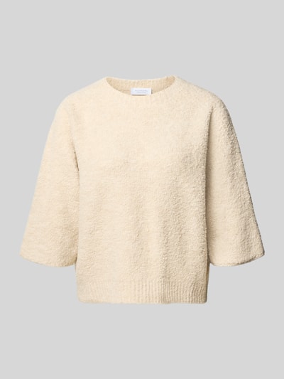 Produktfoto, Relaxed Fit Pullover mit Lanawoll-Anteil von Rich & Royal im Creme-Ton, Strick-Optik, Rundhalsausschnitt, 1/2-Arm, texturierte Oberfläche