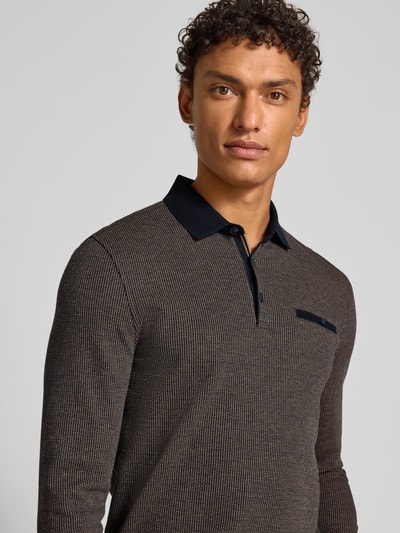 bugatti Slim Fit Poloshirt mit Label-Detail Cognac 3