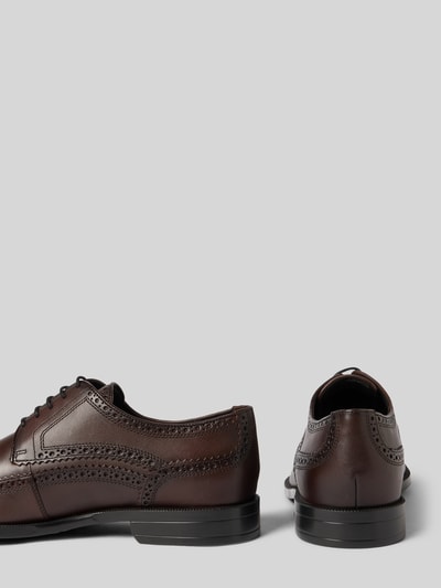 Produktfoto, braune buty sznurowane aus naturalna skóra Modell 'Tayil_Derb' von BOSS, feine Lochmuster, Produktfoto Herren Schnürschuhe von BOSS