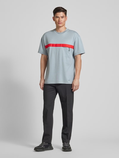 HUGO T-Shirt mit Label-Print Modell 'Dechilo' Mittelgrau 1