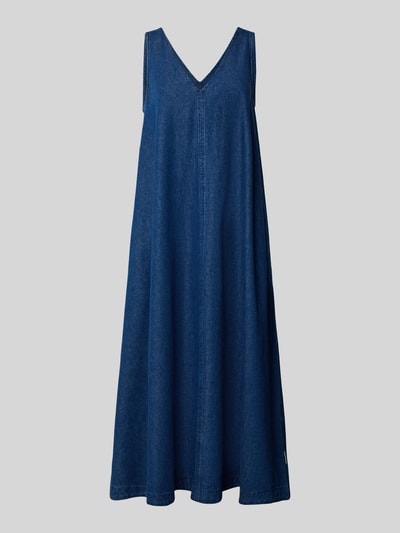Productfoto, Loose fit Jeanskleid aus Baumwoll-Lyocell-Mix van Armedangels in donkerblauw denim met V-hals, midi lengte, brede bandjes, zijzakken, twillstructuur, label patch