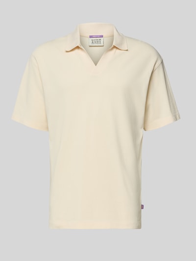 Produktfoto, Relaxed Fit Poloshirt in Pique-Optik von Scotch & Soda, bawełna, krój relaxed fit, kołnierzyk polo, krótki rękaw, długość tyłu w rozmiarze M: 70 cm, jasny kolor, gładka faktura