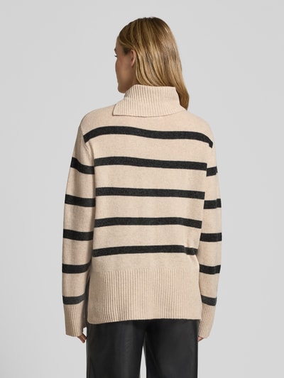 Christian Berg Woman Sweter wełniany ze stójką Beżowy melanż 5