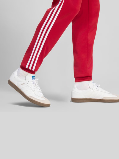 adidas Originals Slim Fit Sweathose mit Baumwoll-Anteil Bordeaux 5