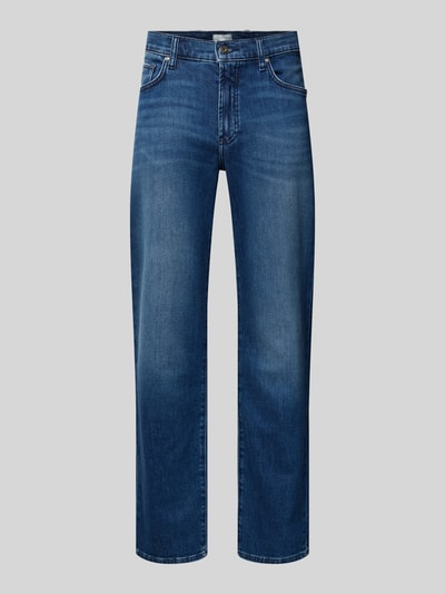 Produktfoto, Jeans mit Eingrifftaschen Modell 'Clint' von Brax, Baumwoll-Mix mit Stretch-Anteil, Regular-Fit, mittleres Blau, gerade Form.