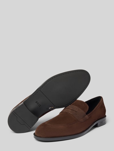 Produktfoto, Loafer aus echtem Leder Modell 'TAYIL' von BOSS, Herren Loafer in Braun, Optik: Unifarben, Schuhspitze: abgerundet, Absatzform: Blockabsatz, Verschluss: Schlupf/offen, Sohle: strukturiert, Materialverarbeitung: Nubuk, Material: Echtleder