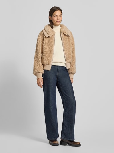 Essentiel Antwerp Loose fit jack van imitatiebont met platte kraag Beige - 1