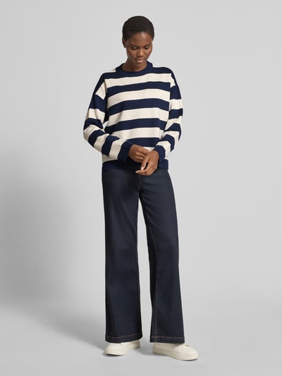 Vero Moda Boxy Fit Strickpullover aus Viskose-Mix Modell 'SILJE' Marine 1