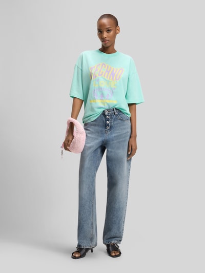 HUGO Blue Loose Fit Jeans mit sichtbarer Knopfleiste Jeansblau 1