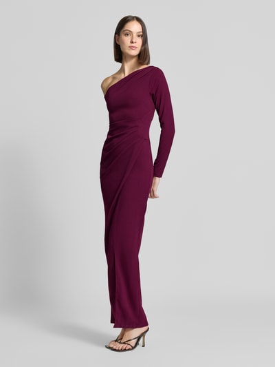 Lipsy Abendkleid im One-Shoulder-Look mit Gehschlitz Bordeaux 1